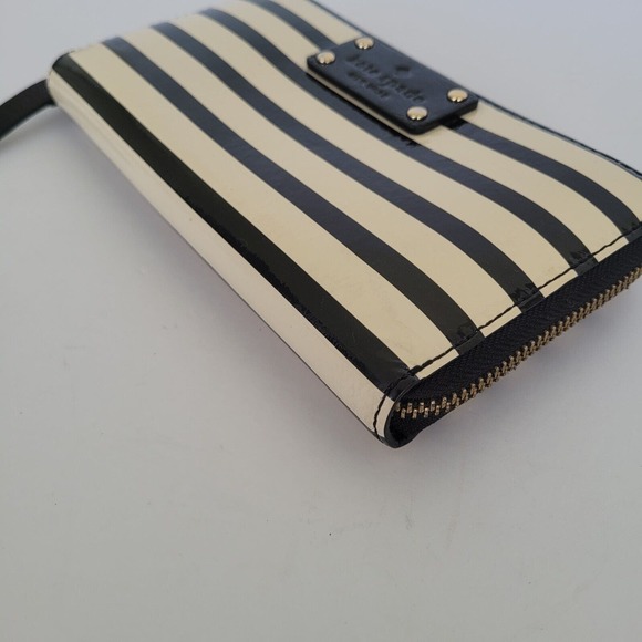 KATE SPADE Wellesley Neda Zip Around Wallet Black White Stripped Large Logo - Picture 10 of 11